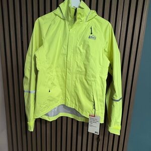 Rei Women’s Sunny Day Glo Yellow S Windbreaker with Reflectors Rain Jacket